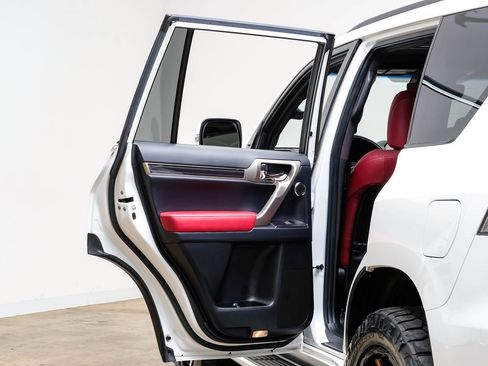 Used 2021 Lexus GX 460 Premium w/ Premium Plus Package image 45