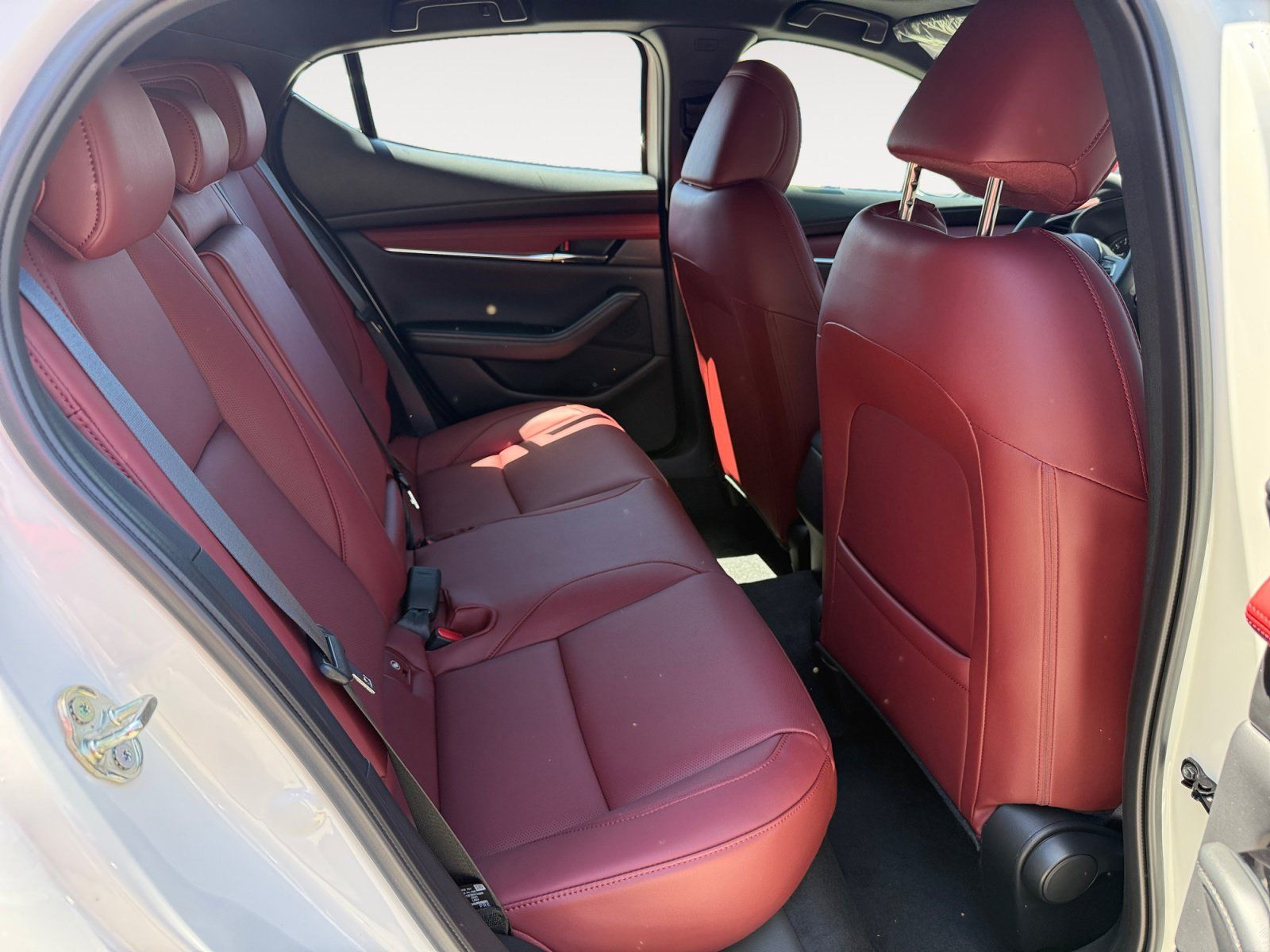 New 2026 MAZDA MAZDA3 2.5 S Hatchback w/ Premium Pkg FWD image 18