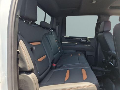 New 2026 GMC Sierra 2500 AT4 w/ AT4 Premium Plus Package AWD/4WD image 28