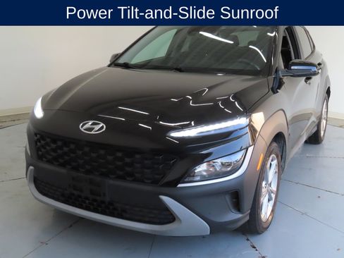 Used 2023 Hyundai Kona SEL w/ Convenience Package FWD image 8