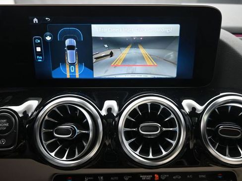 Used 2026 Mercedes-Benz GLA 250 image 12