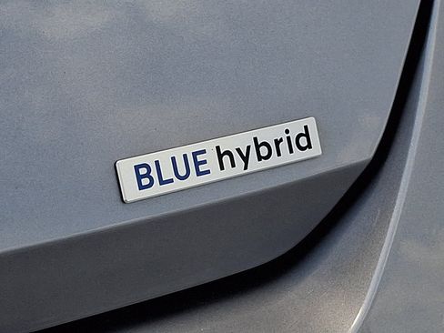 Certified 2025 Hyundai Elantra Hybrid FWD image 31