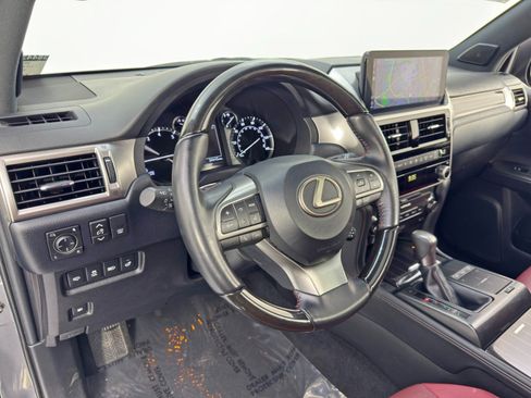 Used 2023 Lexus GX 460 Premium image 14