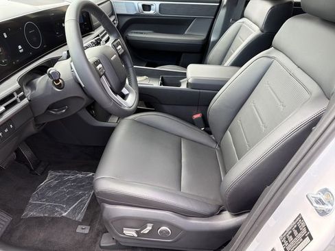 New 2026 Hyundai Santa Fe Limited FWD image 9