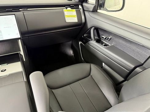 New 2026 Land Rover Range Rover Long Wheelbase SE AWD/4WD image 26