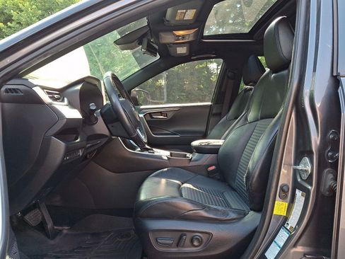 Used 2019 Toyota RAV4 XSE AWD/4WD image 13
