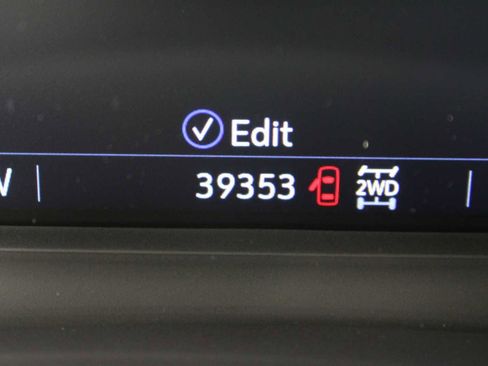 Certified 2022 Cadillac XT5 Premium Luxury image 39