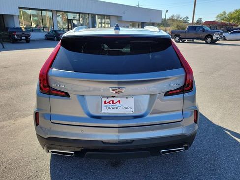 Used 2024 Cadillac XT4 Premium Luxury FWD image 9