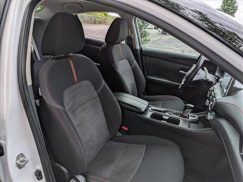 Used 2023 Nissan Sentra SR w/ Electronics Package FWD image 11