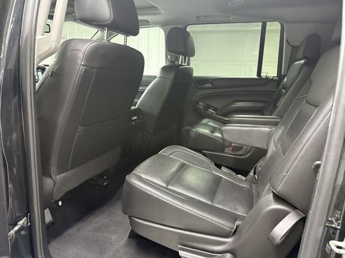 Used 2020 GMC Yukon XL SLT image 25