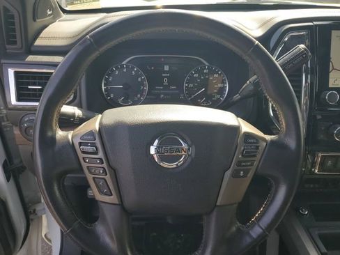 Used 2022 Nissan Titan Platinum Reserve w/ Moonroof Package AWD/4WD image 11
