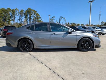Used 2025 Toyota Camry SE
