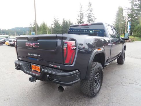 Used 2024 GMC Sierra 2500 AT4X w/ AT4X AEV Edition AWD/4WD image 9