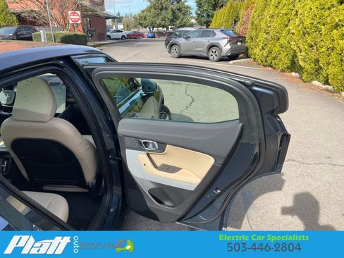 Used 2021 Polestar Polestar 2 image 42