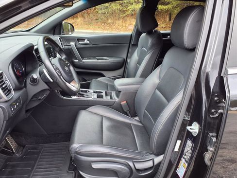 Used 2020 Kia Sportage S image 11