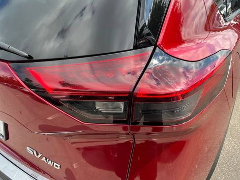 Used 2021 Nissan Rogue SV AWD/4WD image 42