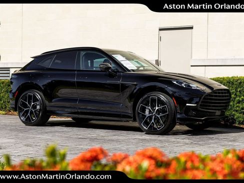 Used 2025 Aston Martin DBX 707 image 19