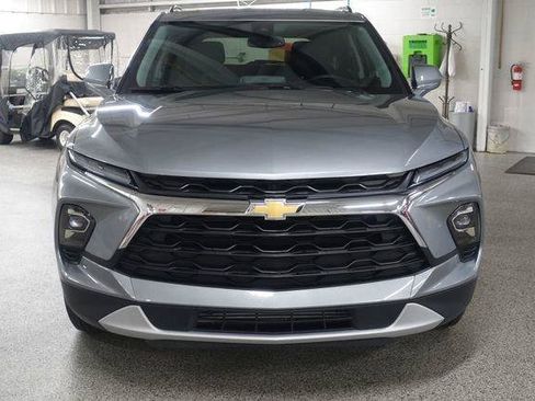 Used 2024 Chevrolet Blazer LT w/ Convenience Package FWD image 2