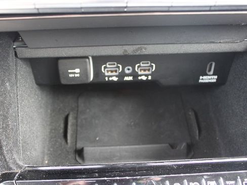Used 2023 Jeep Grand Wagoneer Series II w/ Flexible Seating Group AWD/4WD image 45