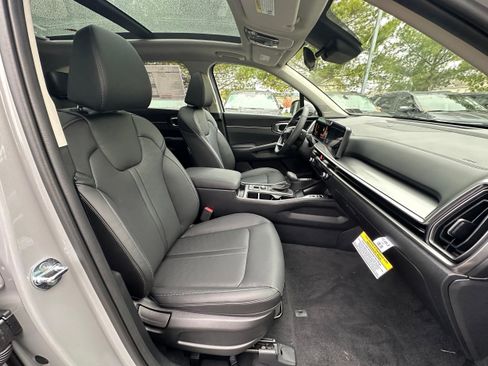 New 2026 Kia Sorento S w/ S Panoramic Sunroof Package image 29