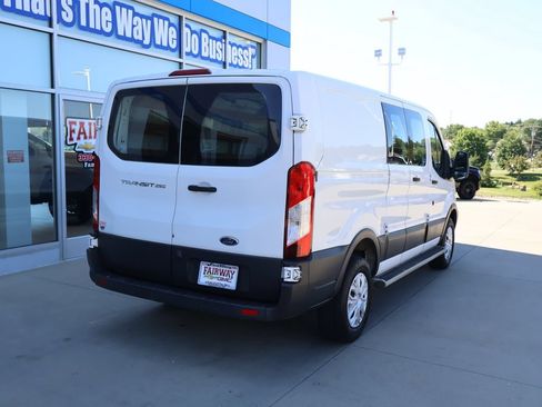 Used 2017 Ford Transit 250 130 Low Roof w/ Exterior Upgrade Package RWD image 3