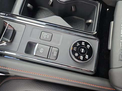 New 2026 Nissan Pathfinder Rock Creek w/ Rock Creek Premium Package image 28