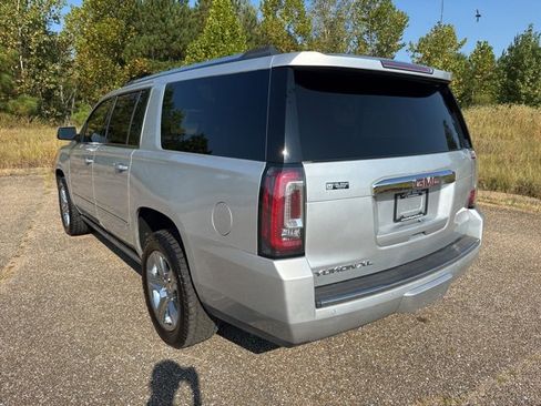 Used 2020 GMC Yukon XL Denali w/ Denali Ultimate Package image 4