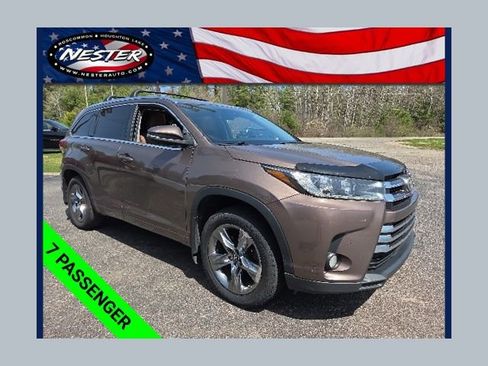 Used 2017 Toyota Highlander Limited AWD/4WD image 1