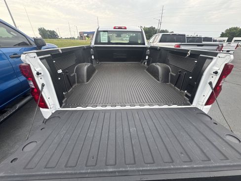 Used 2025 Chevrolet Silverado 1500 W/T RWD image 4