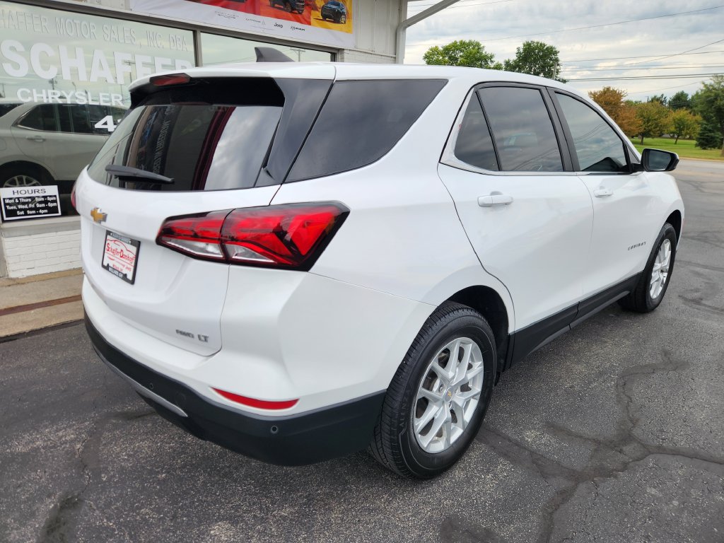 Used 2024 Chevrolet Equinox LT AWD/4WD image 3