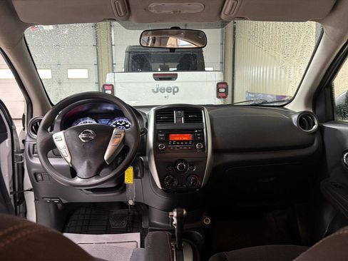 Used 2017 Nissan Versa SV image 21