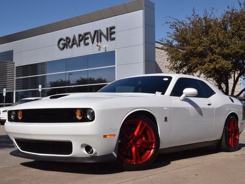 Used 2022 Dodge Challenger R/T Scat Pack w/ Plus Package image 2