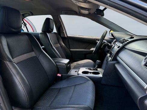 Used 2012 Toyota Camry SE image 13