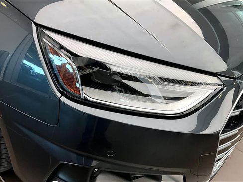 Used 2022 Audi A4 2.0T Premium w/ Convenience Package image 26