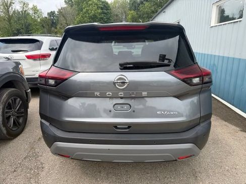 Used 2021 Nissan Rogue SV AWD/4WD image 4