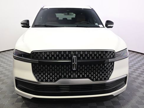 New 2026 Lincoln Navigator L Reserve AWD/4WD image 10