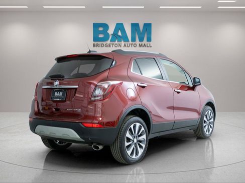 Certified 2022 Buick Encore Preferred AWD/4WD image 7