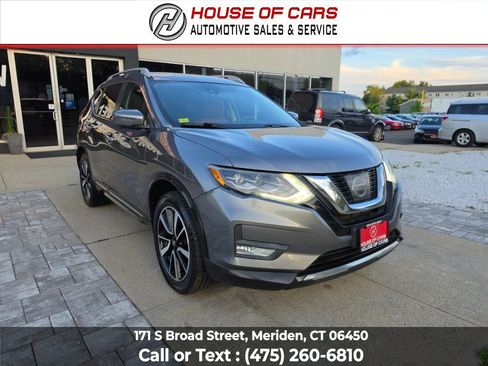 Used 2017 Nissan Rogue SL w/ SL Premium Package AWD/4WD image 2