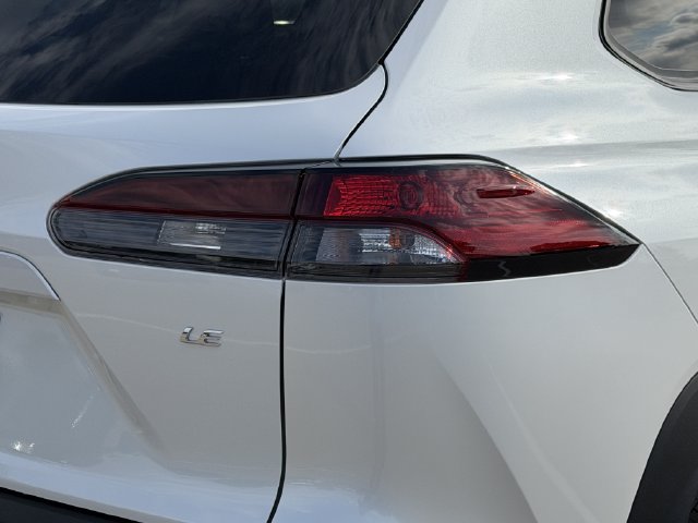 Used 2026 Toyota Corolla Cross LE FWD image 7