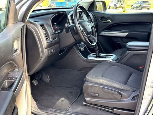 Used 2019 Chevrolet Colorado LT image 10