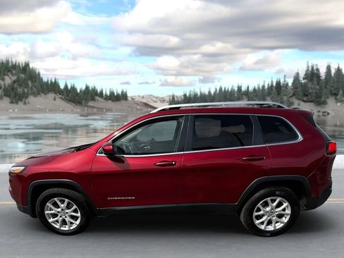 Used 2016 Jeep Cherokee Latitude w/ Comfort & Convenience Group image 6