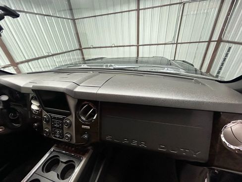 Used 2015 Ford F250 Platinum w/ FX4 Off-Road Package image 22