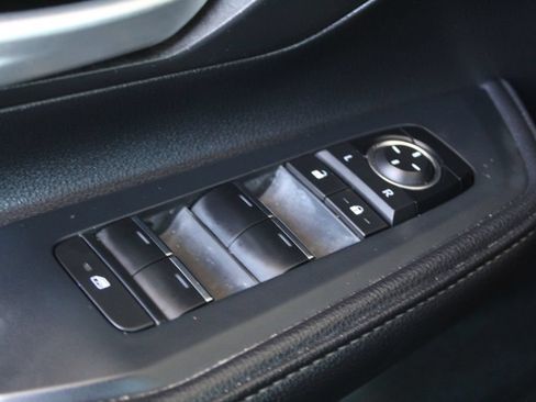 Used 2024 Toyota Grand Highlander FWD image 25
