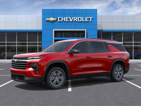 New 2026 Chevrolet Traverse LT w/ Driver Confidence Package FWD image 22
