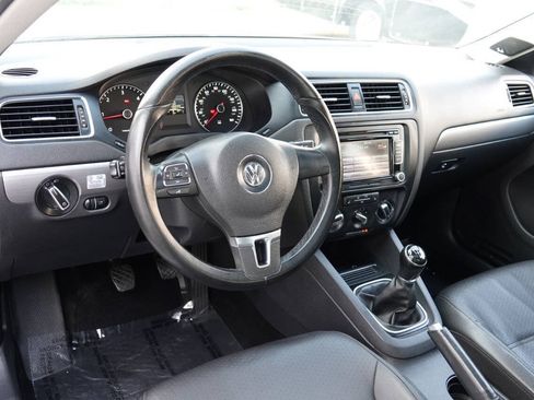 Used 2014 Volkswagen Jetta TDI FWD image 4