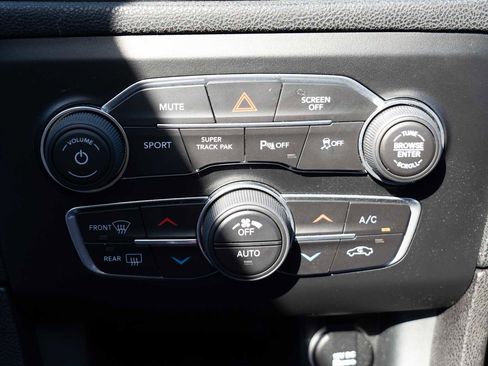 Used 2017 Dodge Charger R/T Scat Pack image 17