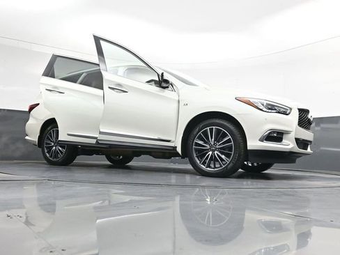 Used 2017 INFINITI QX60 Luxe w/ Deluxe Technology Package AWD/4WD image 46