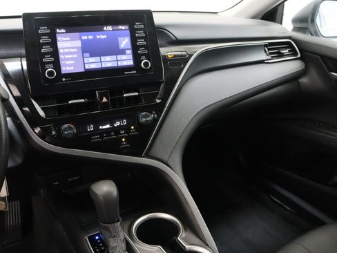 Used 2024 Toyota Camry LE FWD image 16