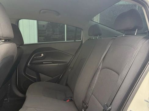 Used 2013 Kia Rio EX w/ Convenience Pkg image 13