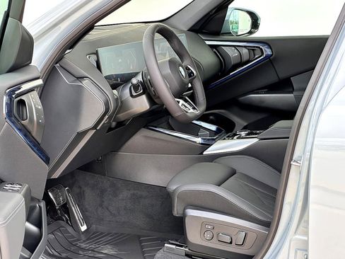 New 2025 BMW X3 xDrive30i w/ Premium Package image 10